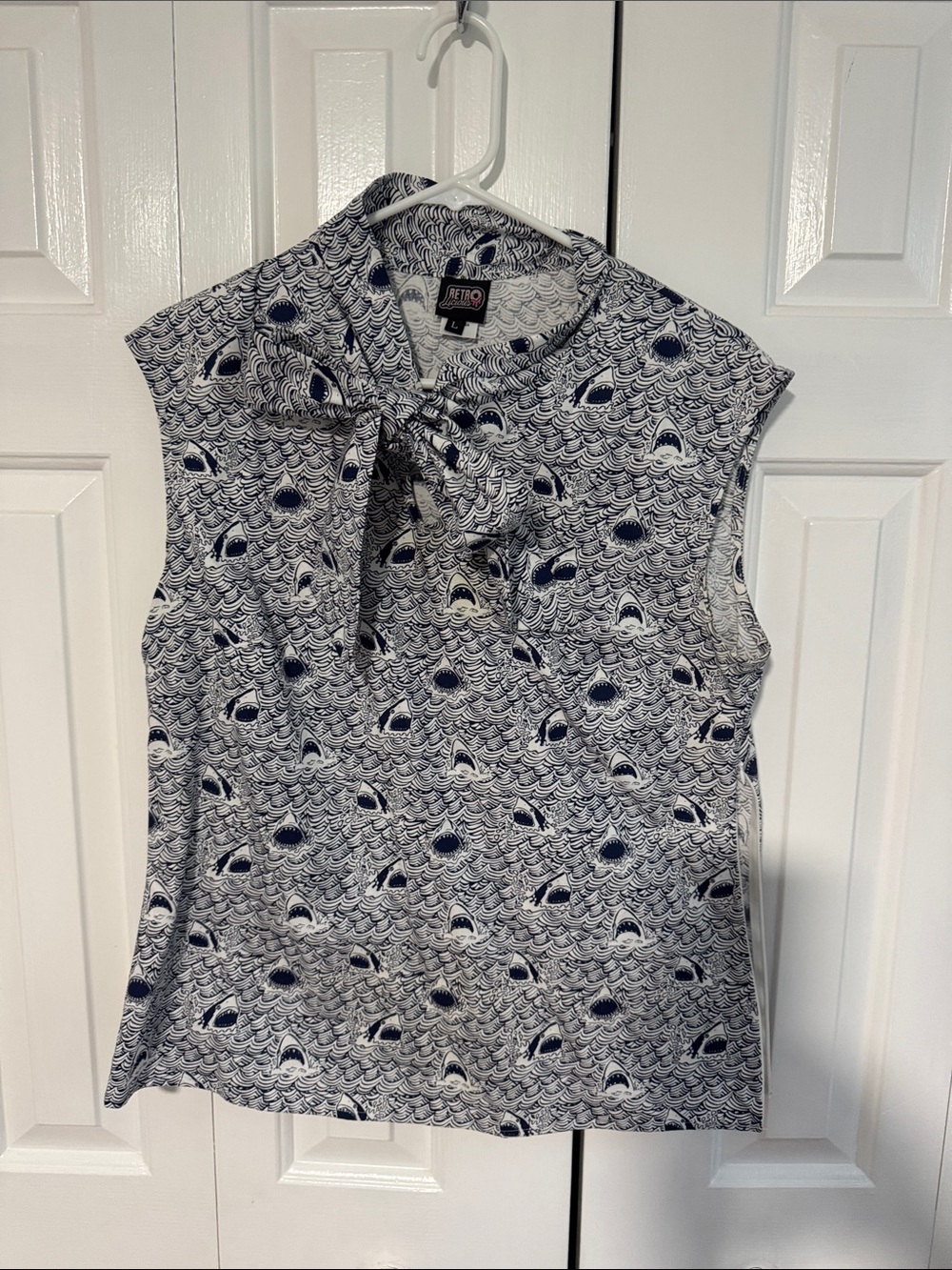 Retrolicious Navy & White Shark Print Sleeveless Bow-Tie Blouse